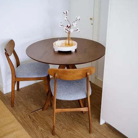 Downtown Terrace Flat With Ac And Patio - Feel Like A Local